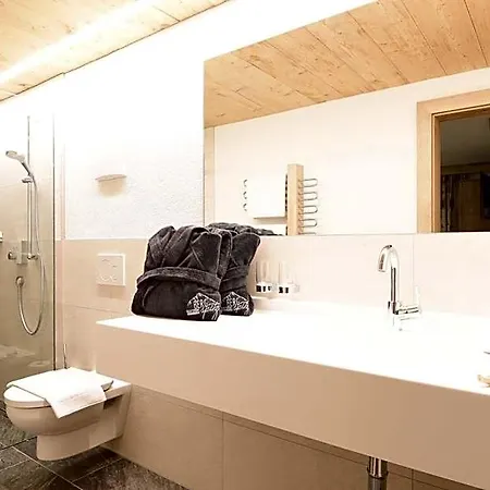 Отель Bergspitz Luxury 4*