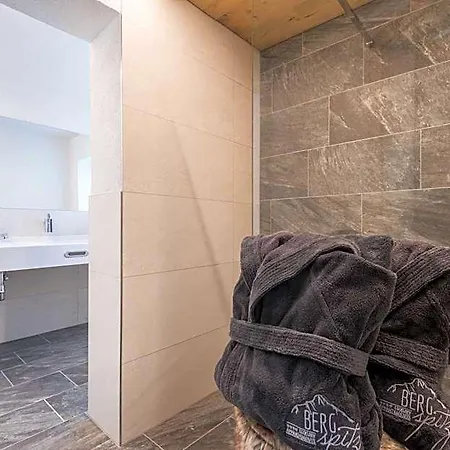 Отель Bergspitz Luxury Штег